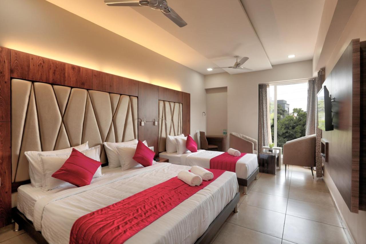 Lexus Inn Mysore Εξωτερικό φωτογραφία