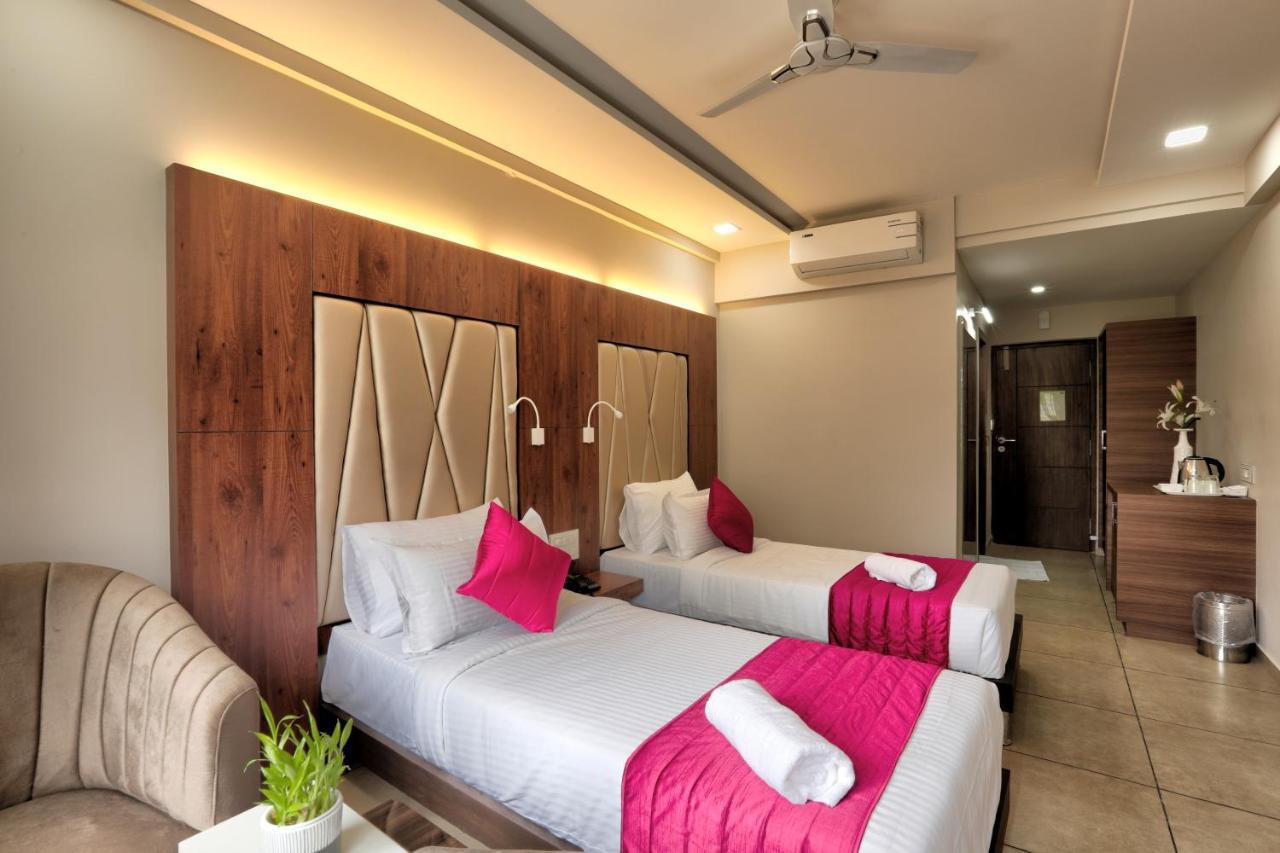 Lexus Inn Mysore Εξωτερικό φωτογραφία